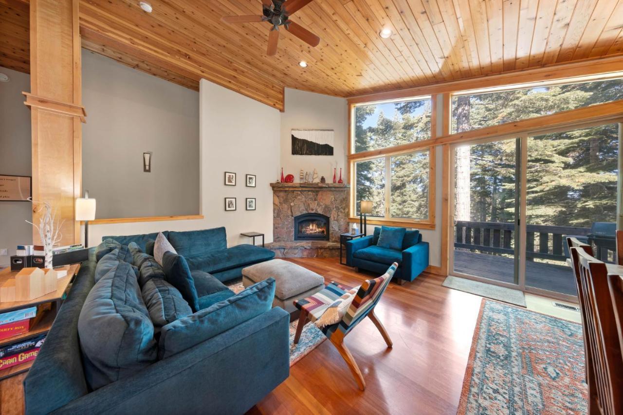 Skislope Manor - Spacious Tahoe Donner 4 Bedroom With Gorgeous Home Theater And Hot Tub Truckee Buitenkant foto