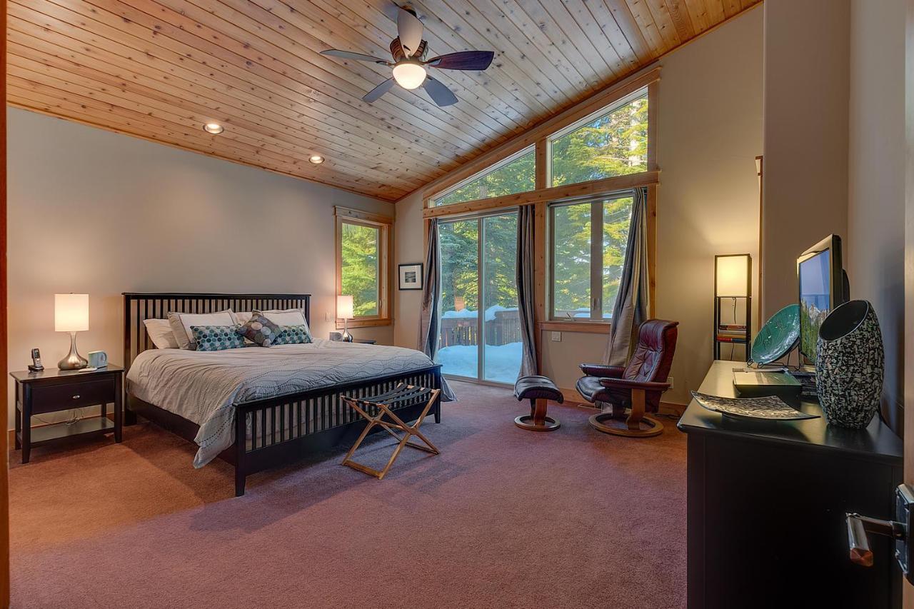 Skislope Manor - Spacious Tahoe Donner 4 Bedroom With Gorgeous Home Theater And Hot Tub Truckee Buitenkant foto